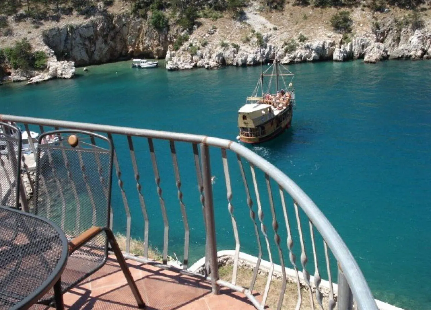 Holiday Home Bernardica - On Cliffs Above Sea Vrbnik Croatia