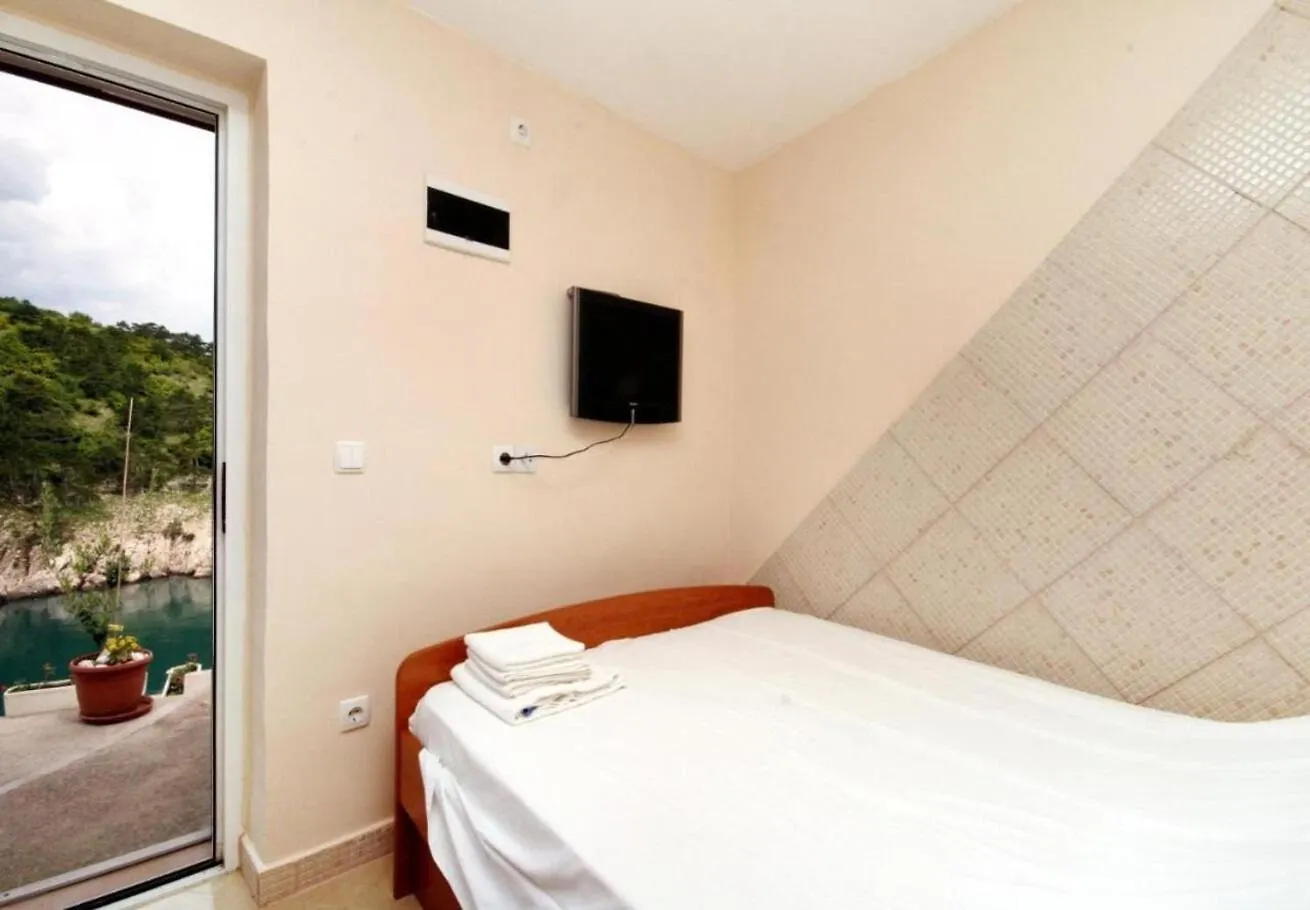 Holiday Home Bernardica - On Cliffs Above Sea Vrbnik  Vrbnik (Primorje-Gorski Kotar)